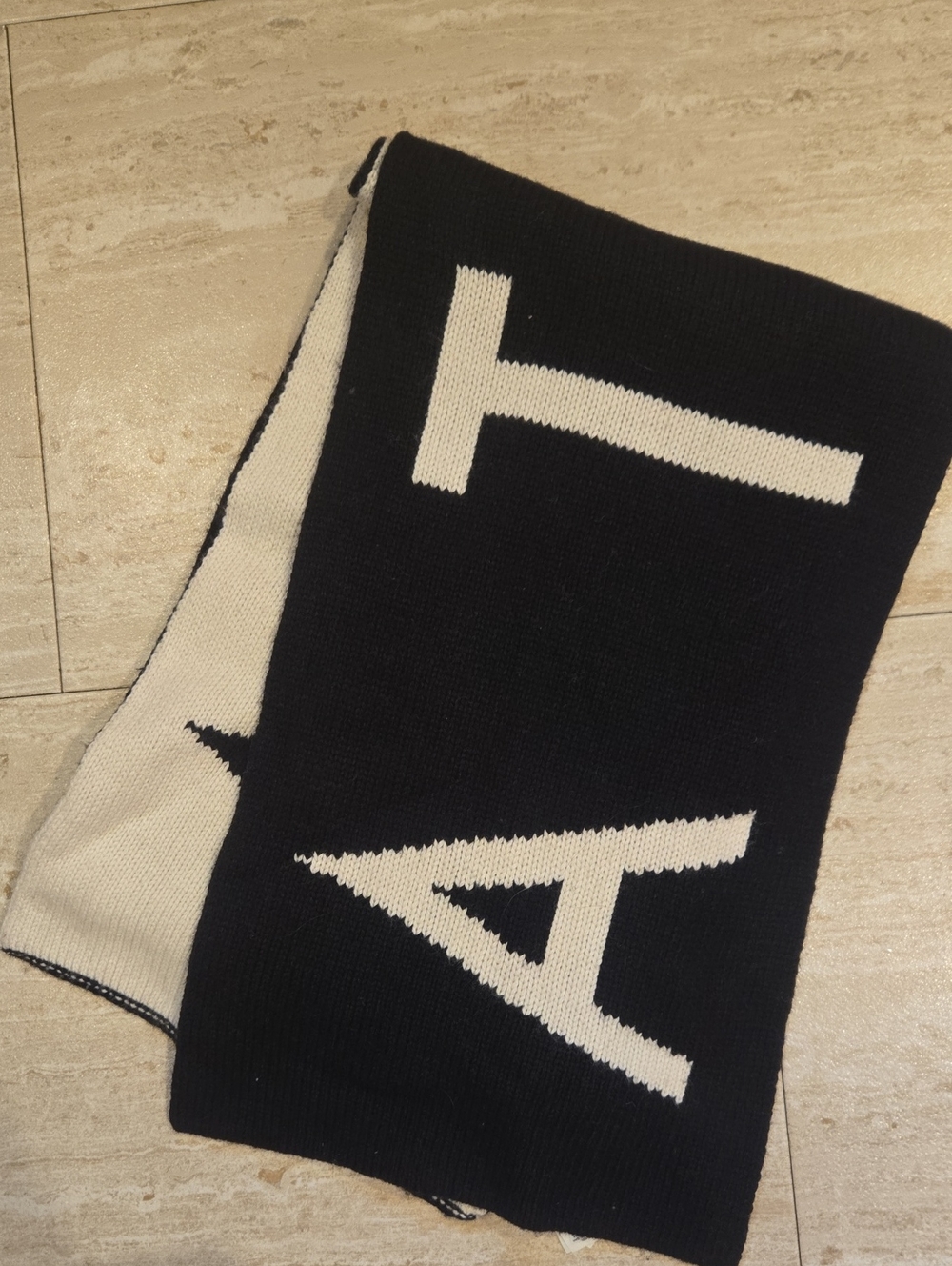Athleta Reversible Knit Scarf